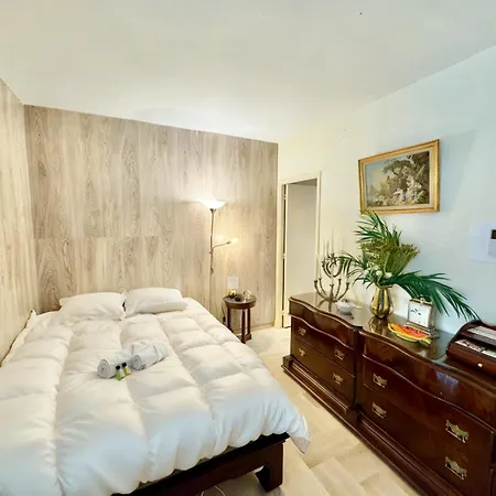 Gray D Vue Apartament